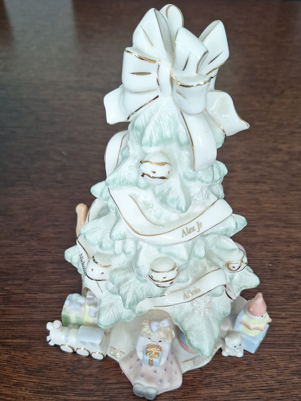Lenox Christmas Tree Holiday Traditions. Excellent condition 9"